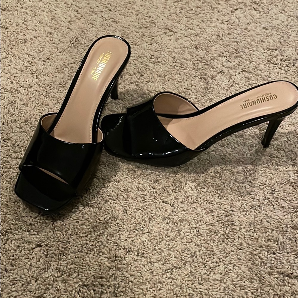 Cushionaire Women's Black Patent Heels